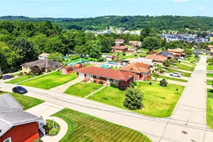 700 Stokes Dr, Forward Township, PA 15037 - Photo 28