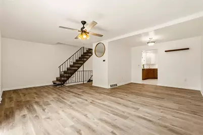 313 Woodbridge Drive, Ross Twp, PA 15237 - Photo 8