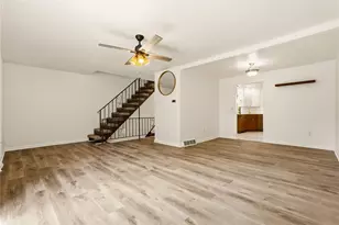313 Woodbridge Dr, Ross Twp, PA 15237 - Photo 8