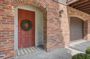 313 Woodbridge Dr, Ross Twp, PA 15237 - Photo 6