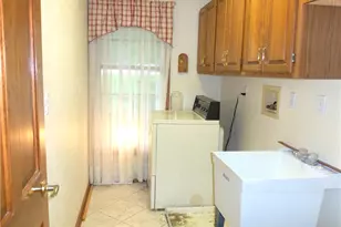 126 Surrey Dr, North Strabane, PA 15317 - Photo 18
