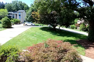 126 Surrey Dr, North Strabane, PA 15317 - Photo 44