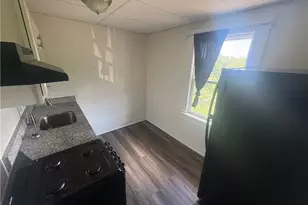 421 Ohio Ave, Clairton, PA 15025 - Photo 2