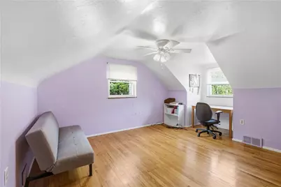 225 Bernardi Dr, Pittsburgh, PA 15214 - Photo 20