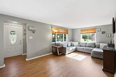 225 Bernardi Dr, Pittsburgh, PA 15214 - Photo 4