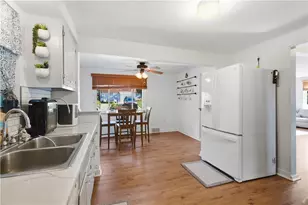 225 Bernardi Dr, Pittsburgh, PA 15214 - Photo 12