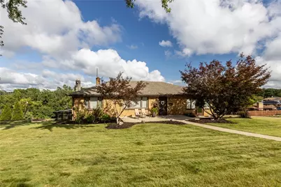 28 Lorraine Dr, Carnegie, PA 15106 - Photo 1