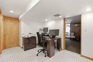 28 Lorraine Dr, Carnegie, PA 15106 - Photo 22