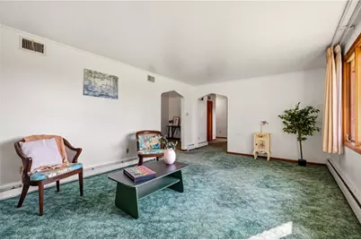 22 Mason Dr, Coraopolis, PA 15108 - Photo 4