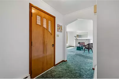 22 Mason Dr, Coraopolis, PA 15108 - Photo 2