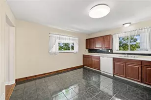 3 Hill St, Bridgeville, PA 15017 - Photo 8