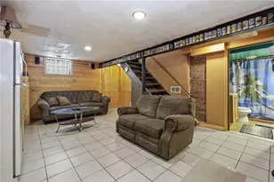 227 W Sandle Ave, Pittsburgh, PA 15237 - Photo 14