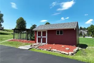 135 Willow St, Luzerne Township, PA 15417 - Photo 10