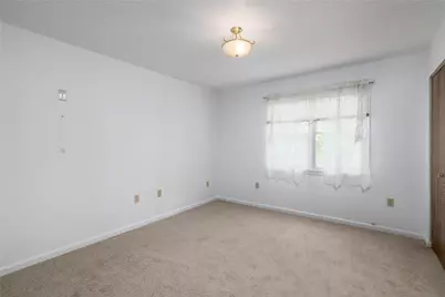 820 S Main St #303, Washington, PA 15301 - Photo 10