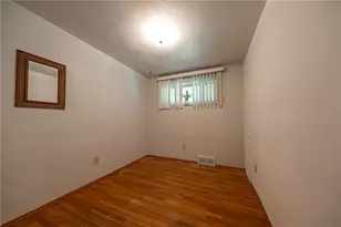 563 Meadowvale Dr, Harmar, PA 15024 - Photo 10