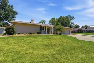 5102 McIntosh Dr, Hopewell Township, PA 15001 - Photo 2