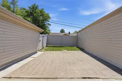 5102 McIntosh Dr, Hopewell Township, PA 15001 - Photo 34