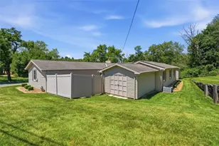 5102 McIntosh Dr, Hopewell Township, PA 15001 - Photo 36