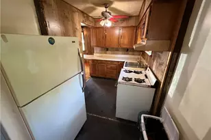 401 2nd St, East Bethlehem, PA 15368 - Photo 16