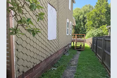 401 2nd St, East Bethlehem, PA 15368 - Photo 16