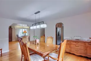 2425 Clearview Dr, Pittsburgh, PA 15116 - Photo 20