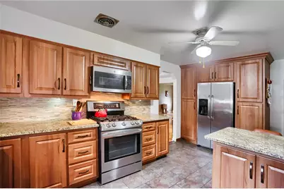 2425 Clearview Drive, Pittsburgh, PA 15116 - Photo 24