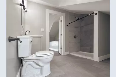 49 Holt St, Pittsburgh, PA 15203 - Photo 10