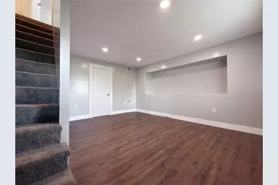 49 Holt St, Pittsburgh, PA 15203 - Photo 4