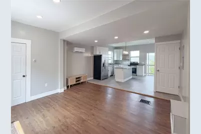 49 Holt St, Pittsburgh, PA 15203 - Photo 6