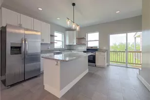 49 Holt St, Pittsburgh, PA 15203 - Photo 8