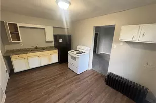 726 Large Ave, Clairton, PA 15025 - Photo 6