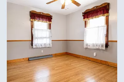 14 Woodrow St, Twp of But SW, PA 16045 - Photo 8