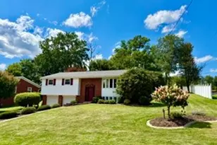 4311 Frederick Dr, Allegheny Township, PA 15068 - Photo 2
