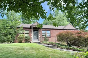 1027 Lindendale Dr, Pittsburgh, PA 15243 - Photo 4