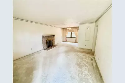1027 Lindendale Dr, Pittsburgh, PA 15243 - Photo 8