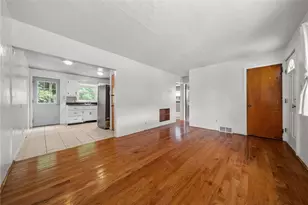 1927 Dartmore St, Pittsburgh, PA 15210 - Photo 4