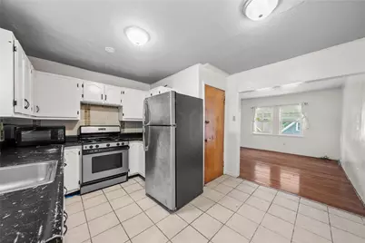 1927 Dartmore St, Pittsburgh, PA 15210 - Photo 10