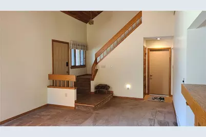 10112 Nancy Dr, Vernon Township, PA 16335 - Photo 4