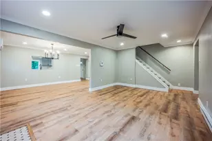 335 Lafayette Ave, Pittsburgh, PA 15214 - Photo 8