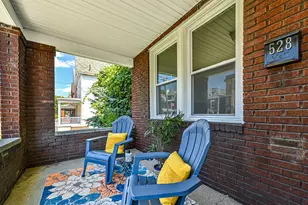 528 N St Clair St, Pittsburgh, PA 15206 - Photo 2