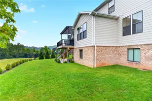 321 Crest Ln, Adams Township, PA 16046 - Photo 48