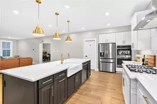 321 Crest Ln, Adams Township, PA 16046 - Photo 18