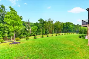 321 Crest Ln, Adams Township, PA 16046 - Photo 50