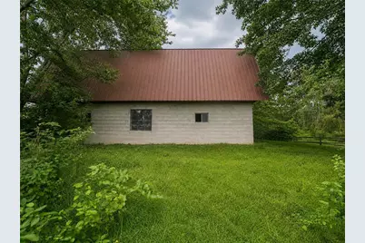 518 Shadyrest Rd, Franklin Township, PA 16117 - Photo 4
