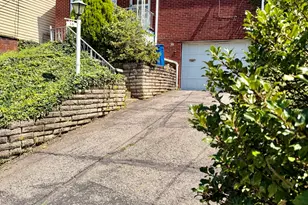 33 Camfield St, Pittsburgh, PA 15210 - Photo 2