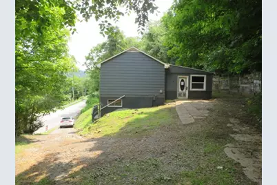 6740 Smithfield St, Elizabeth Twp/Boro, PA 15135 - Photo 4