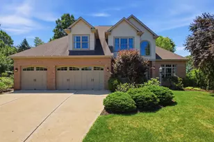 201 Crawford Ct, Pine Township, PA 16046 - Photo 1