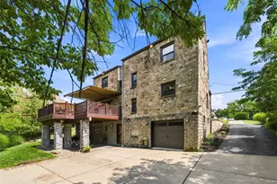 1134 Greenridge Ln, Green Tree, PA 15220 - Photo 38
