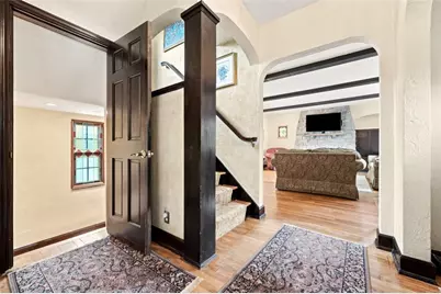 1134 Greenridge Ln, Green Tree, PA 15220 - Photo 6