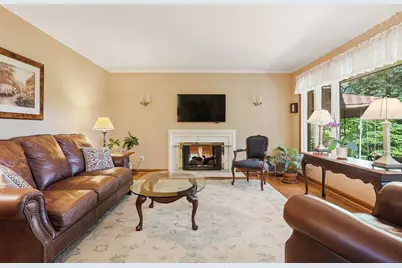 1067 Summer Place, Pittsburgh, PA 15243 - Photo 4